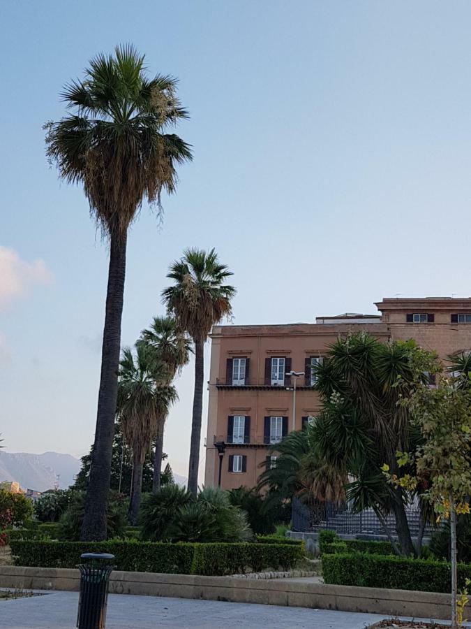 Casa Vacanze Villa D'Orleans 巴勒莫 外观 照片