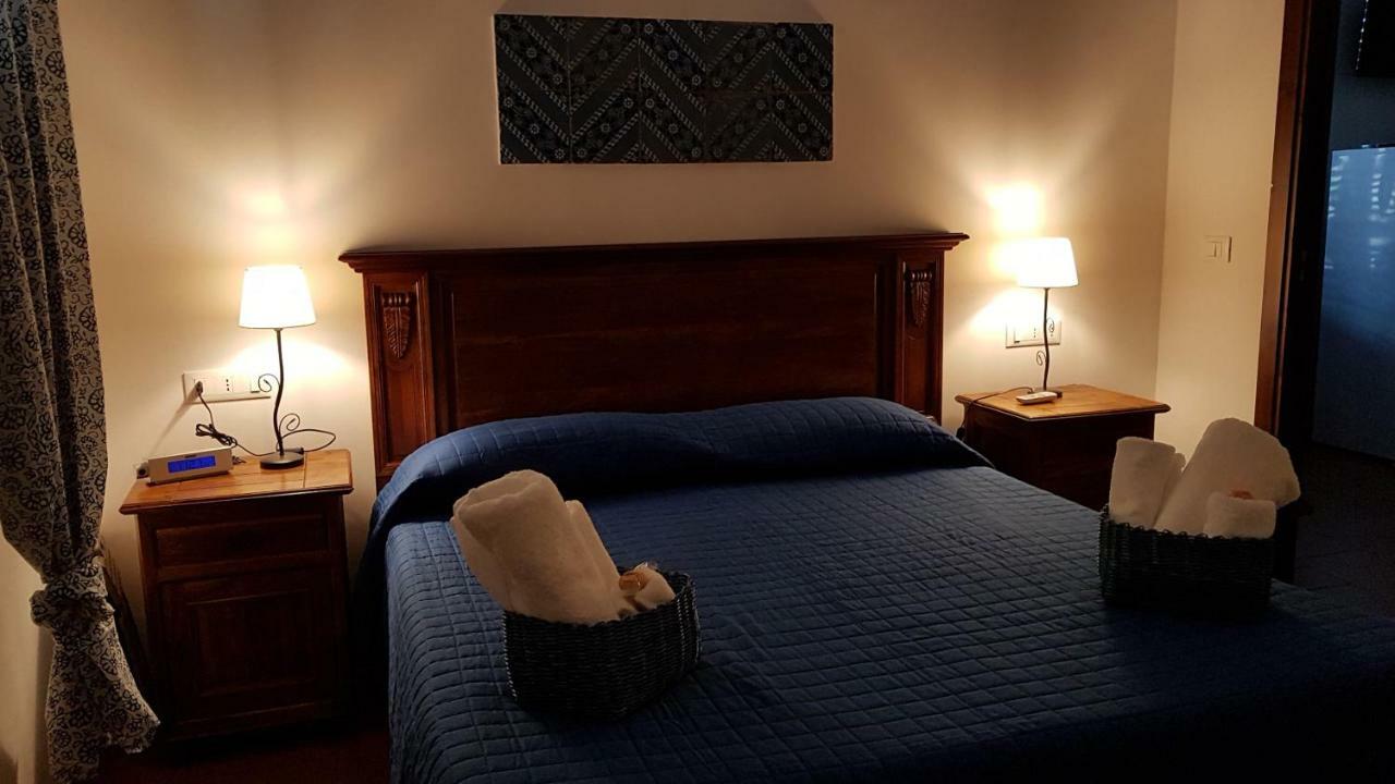 Casa Vacanze Villa D'Orleans 巴勒莫 外观 照片